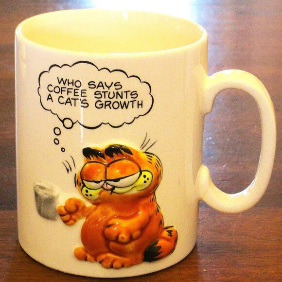 Vtg 3D Garfield coffee mug "who says coffee stunts a cat's growth"? by Jim Davis - Picture 2 of 9